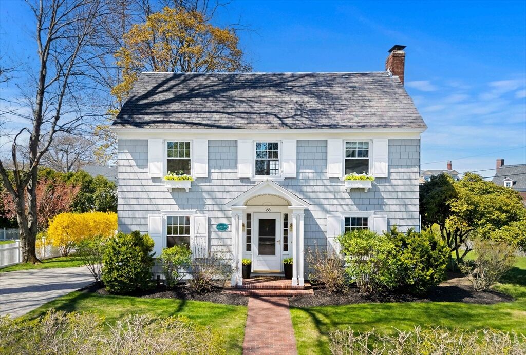 Property Photo:  168 Hovey St  MA 01852 