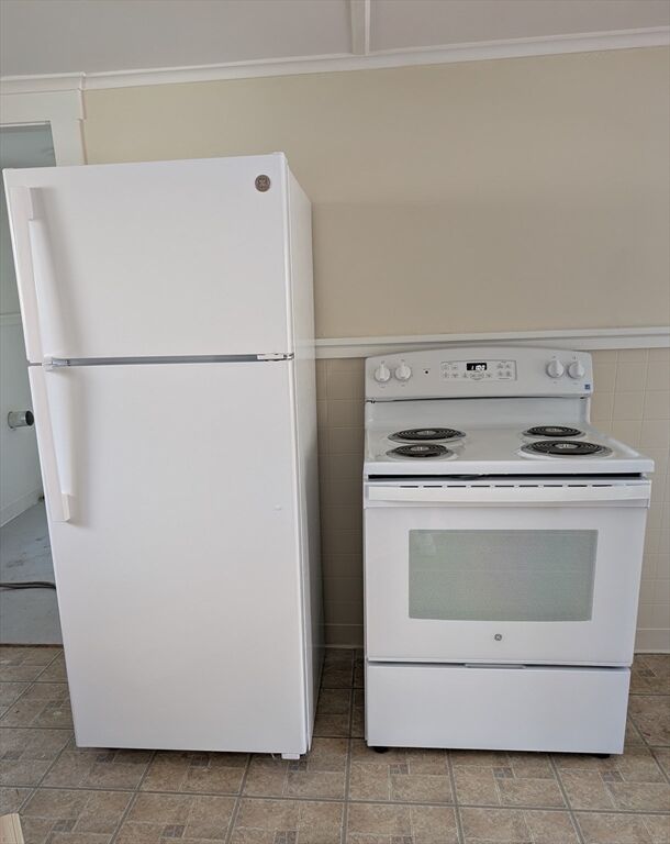 Property Photo: 210 Eagle St 1 MA 01247