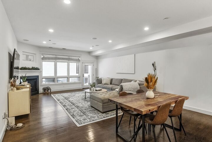 Property Photo:  350 W 2nd St 2  MA 02127 