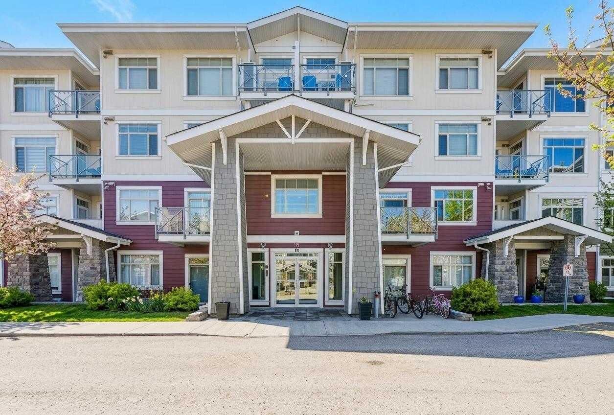 Property Photo: 16 Auburn Bay Link SE 301 AB T3M 1Z6