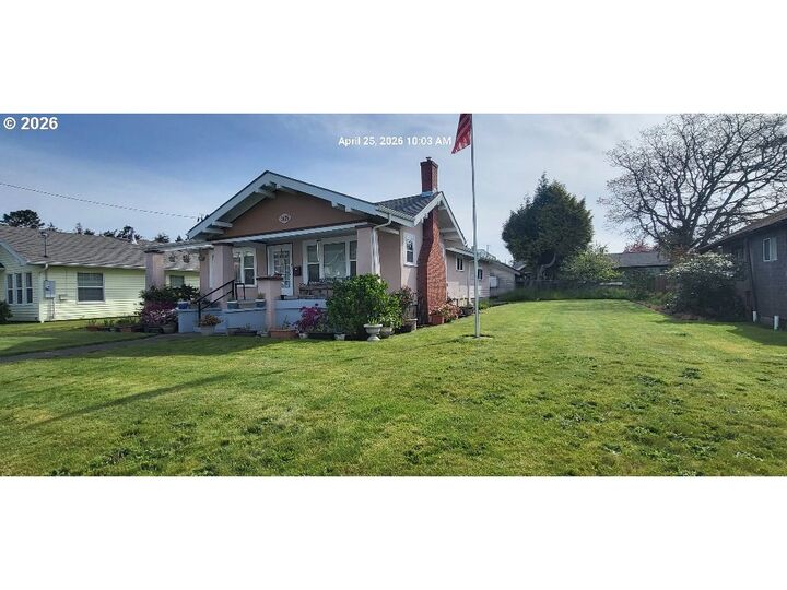 Property Photo:  1439 Union Ave  OR 97459 