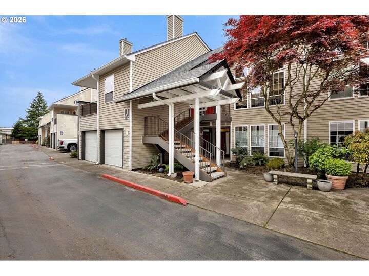 Property Photo:  13210 SE 7th St J-47  WA 98683 