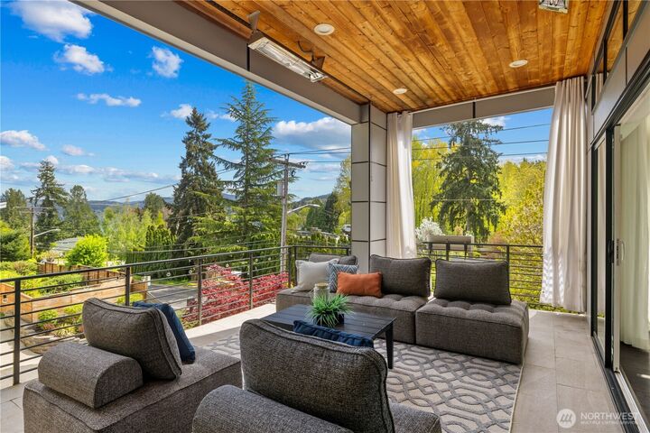 Property Photo:  16908 SE 34th Street  WA 98008 