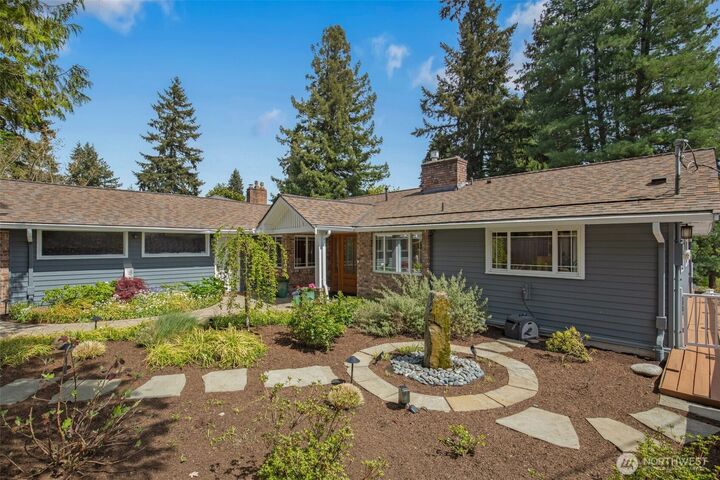 Property Photo:  16526  37th Avenue NE  WA 98155 