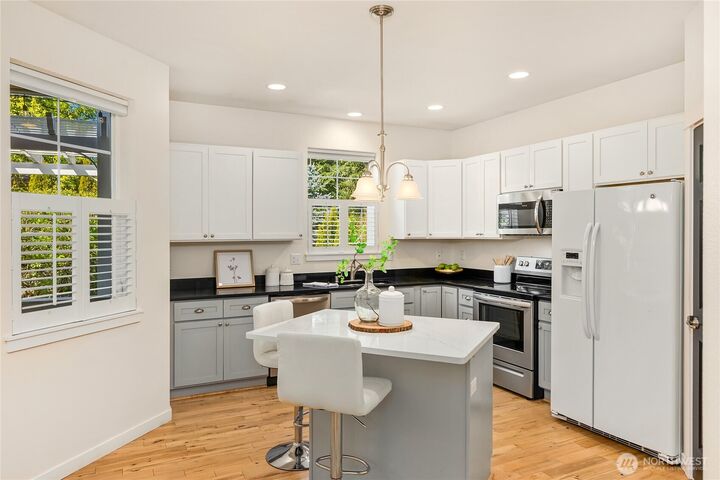 Property Photo:  20367  Fortune Place NE  WA 98370 