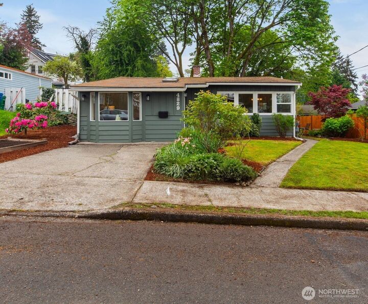 Property Photo:  4829 S Kenny Street  WA 98118 