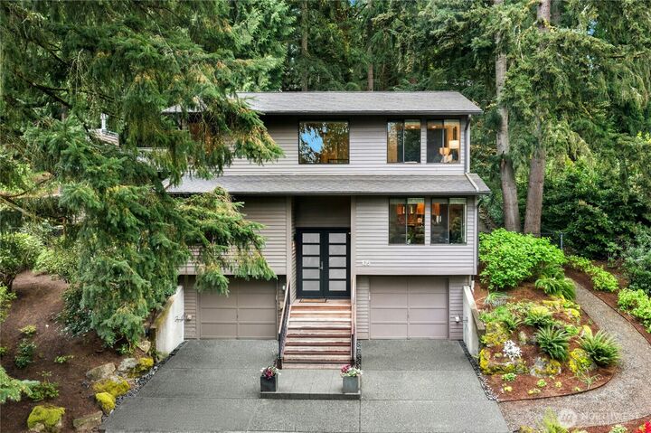 Property Photo:  105  Big Bear Place NW  WA 98027 