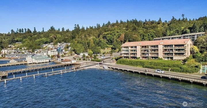 Property Photo:  28303  Sound View Drive S 102  WA 98198 