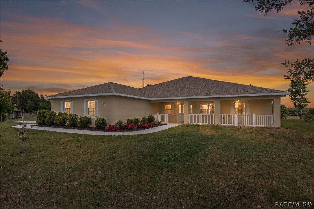 Property Photo:  1403 W Mansfield Street  FL 34461 