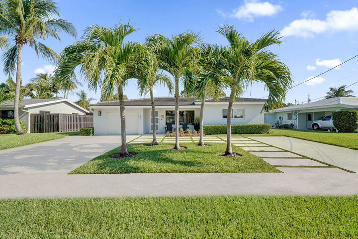 Property Photo:  381 SE 3rd Street  FL 33060 