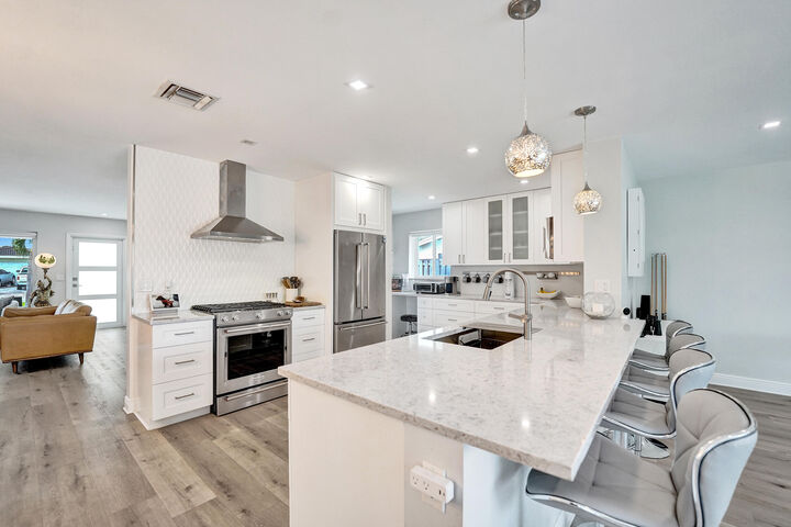 Property Photo:  381 SE 3rd Street  FL 33060 