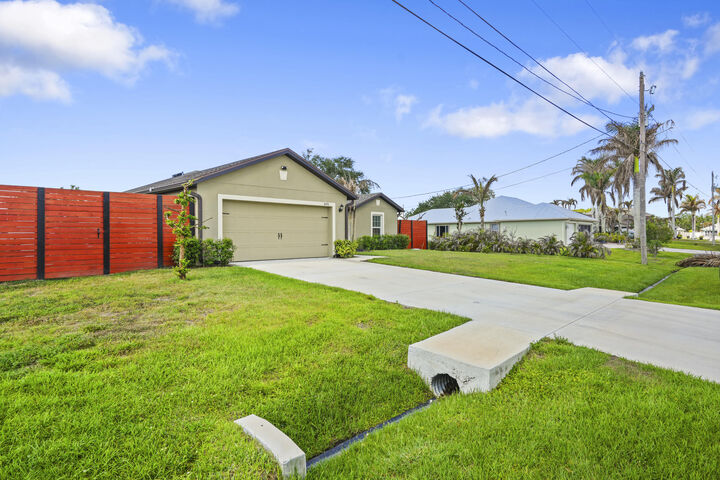 Property Photo:  4491 NW Alsace Avenue  FL 34983 