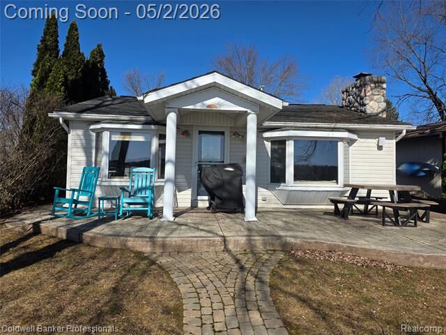 Property Photo:  2920 Indian Trail N  MI 48169 