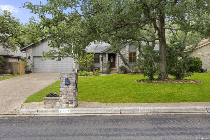 Property Photo: 16907 Hidden Timber Wood TX 78248