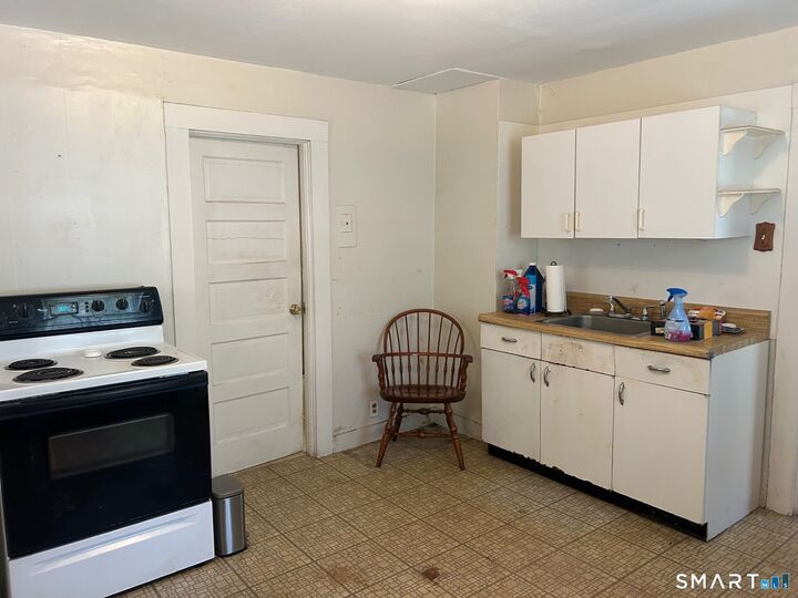 Property Photo:  183 South Street  CT 06066 