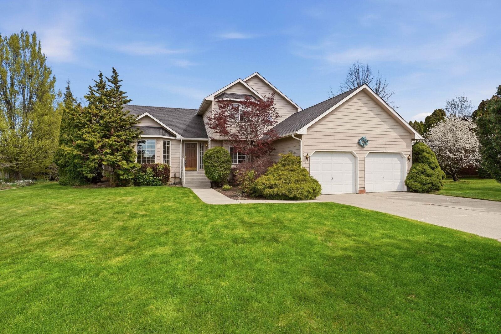 Property Photo: 3319 E 65th Ave WA 99223