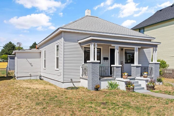 Property Photo: 410 W Shannon Ave WA 99205