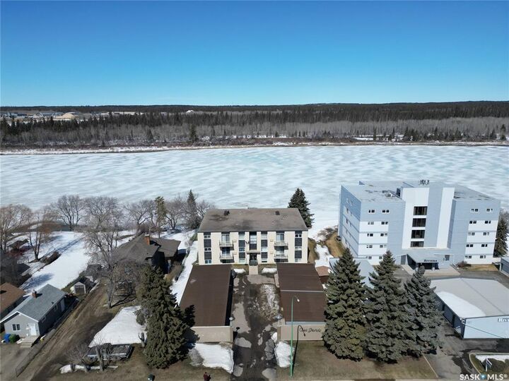Property Photo: 510 River Street E SK S6V 0A6