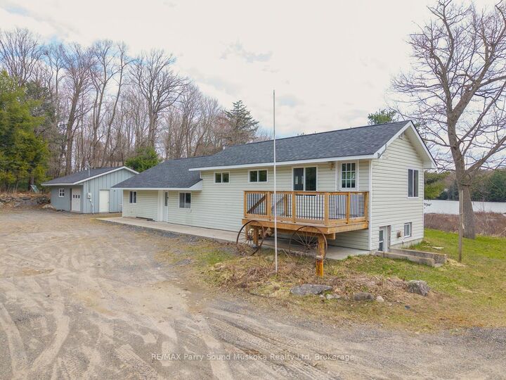 92 Blue Lake Road — photo 1