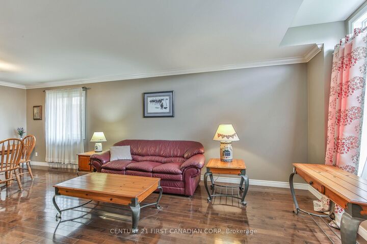 Property Photo: 232 Brock Street ON N0M 2M0
