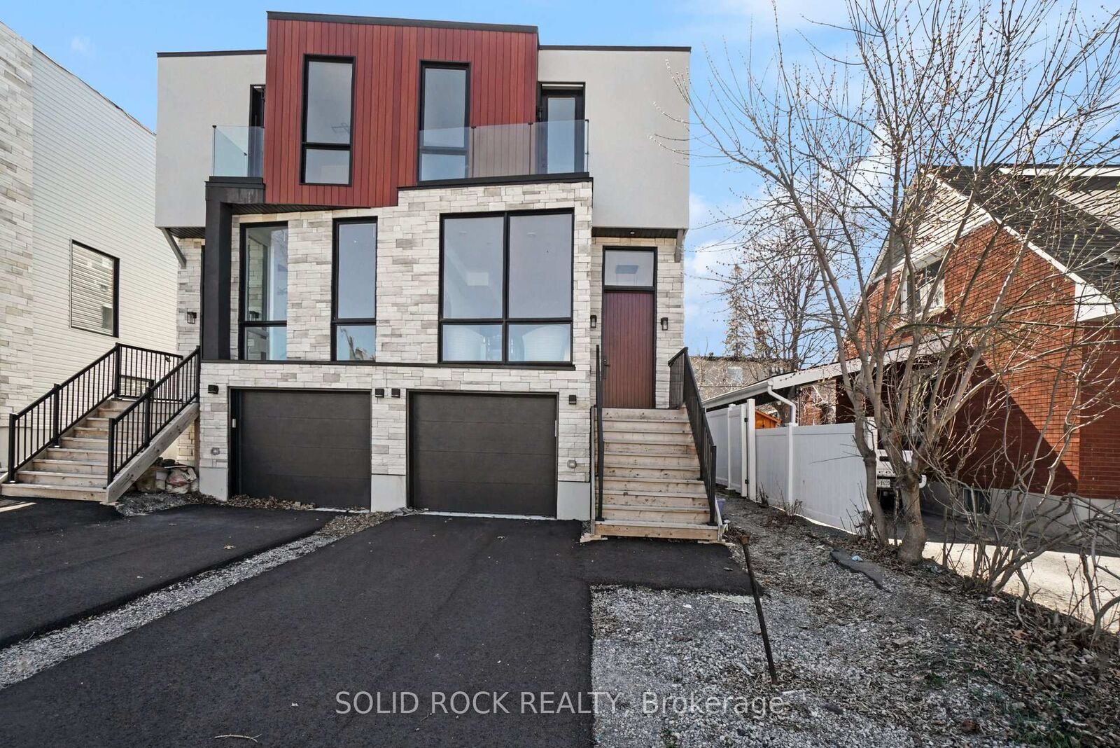 Property Photo: 826 Alpine Avenue ON K2B 5R6