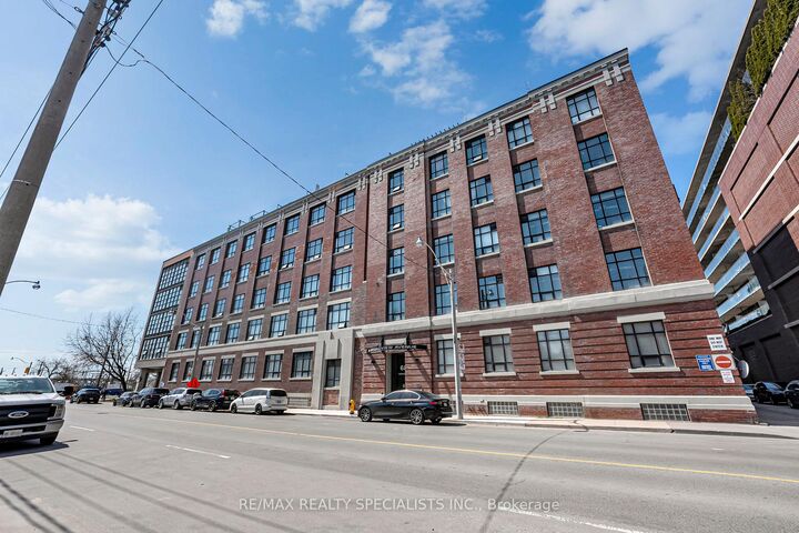 68 Broadview Avenue 520 — photo 1