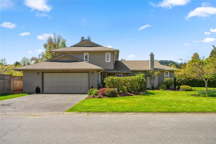 Property Photo:  4705 Sunnymead Way  BC V8Y 2Z9 