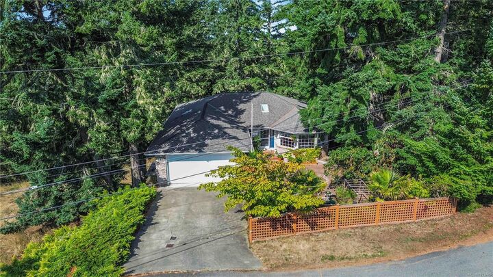 Property Photo: 646 Cains Way BC V9Z 1C6