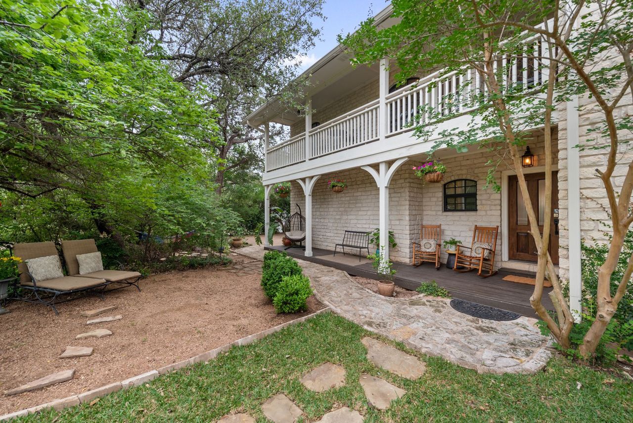 Property Photo:  307 Nautilus Avenue  TX 78738 