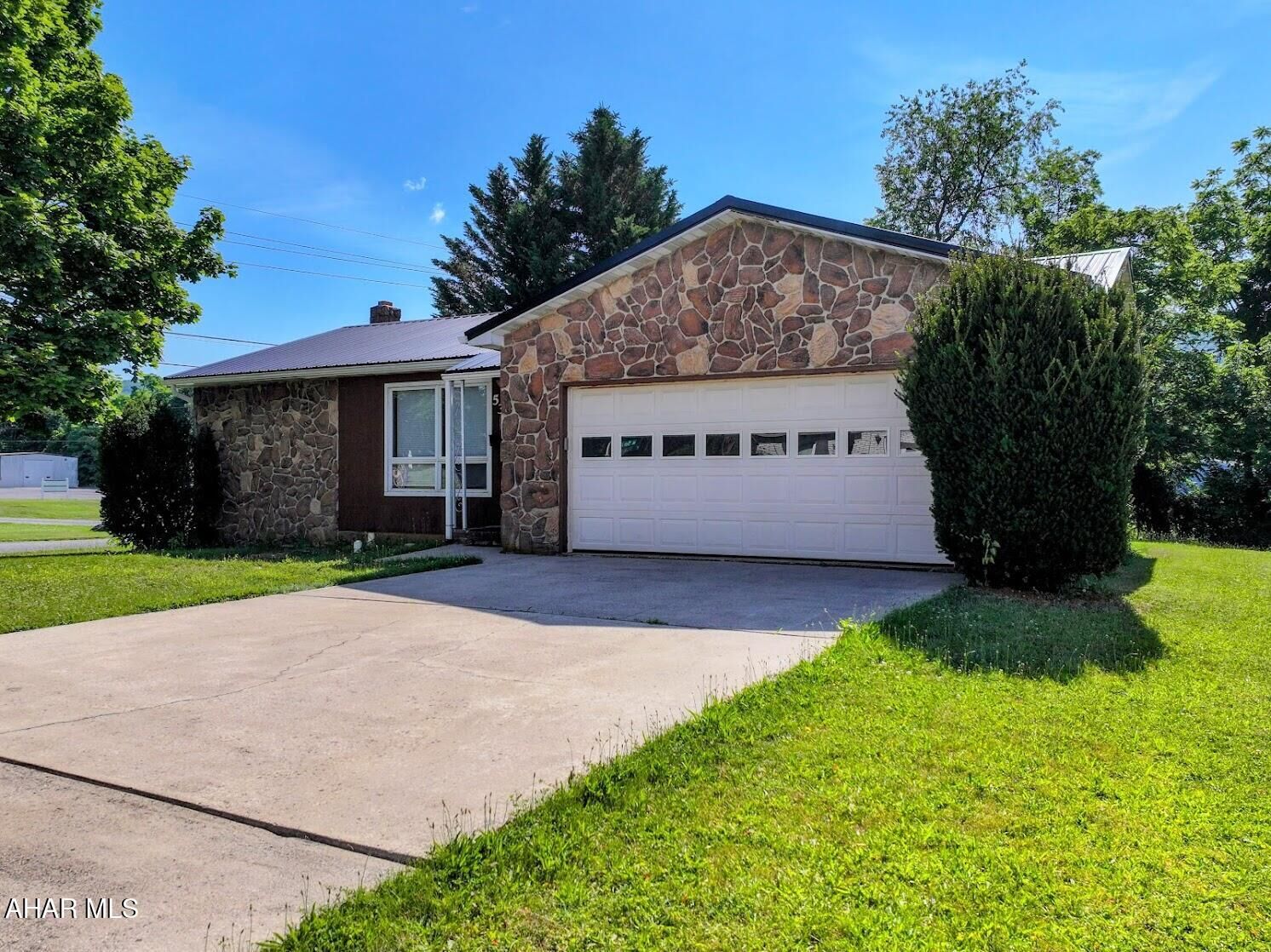 Property Photo:  534 N 5th Street  PA 17233 