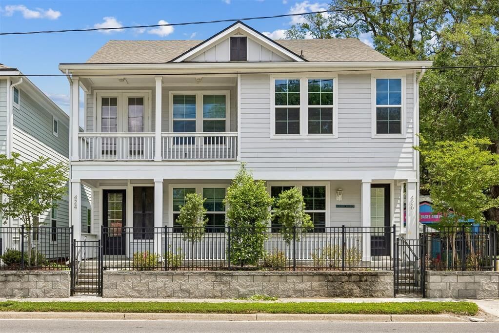 Property Photo:  424 8th  FL 32034 