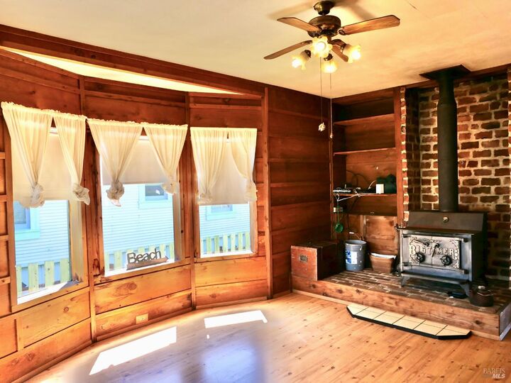 Property Photo:  753 Stewart Street  CA 95437 