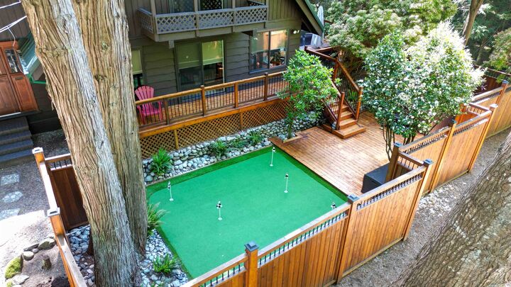 Property Photo: 6326 Rockwell Drive BC V0M 1A0