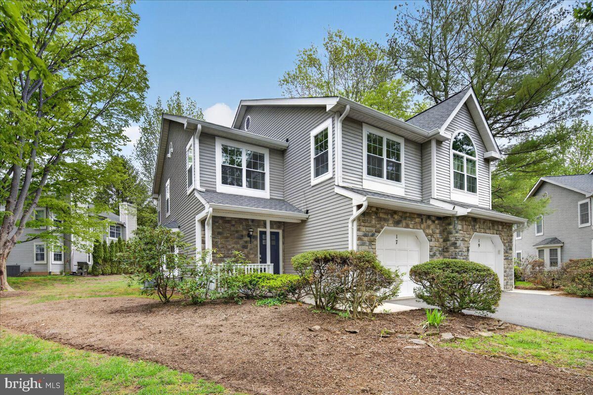 Property Photo:  17 Stonerise Drive  NJ 08648 