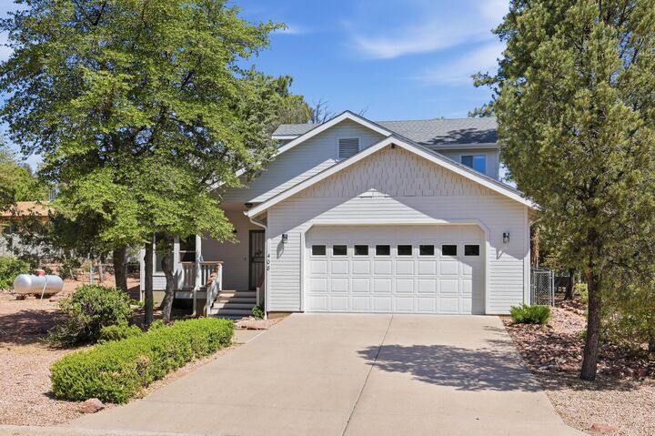 Property Photo:  408 W Black Forest Lane  AZ 85541 