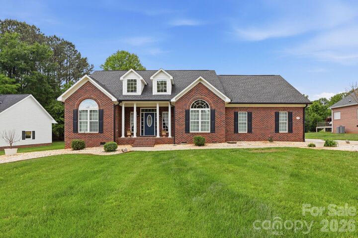 Property Photo:  169 Sagemore Road  NC 28117 