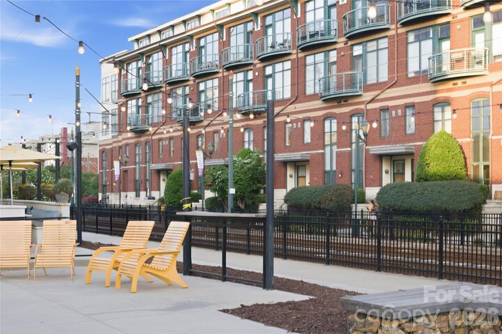 Property Photo:  115 E Park Avenue 109  NC 28203 