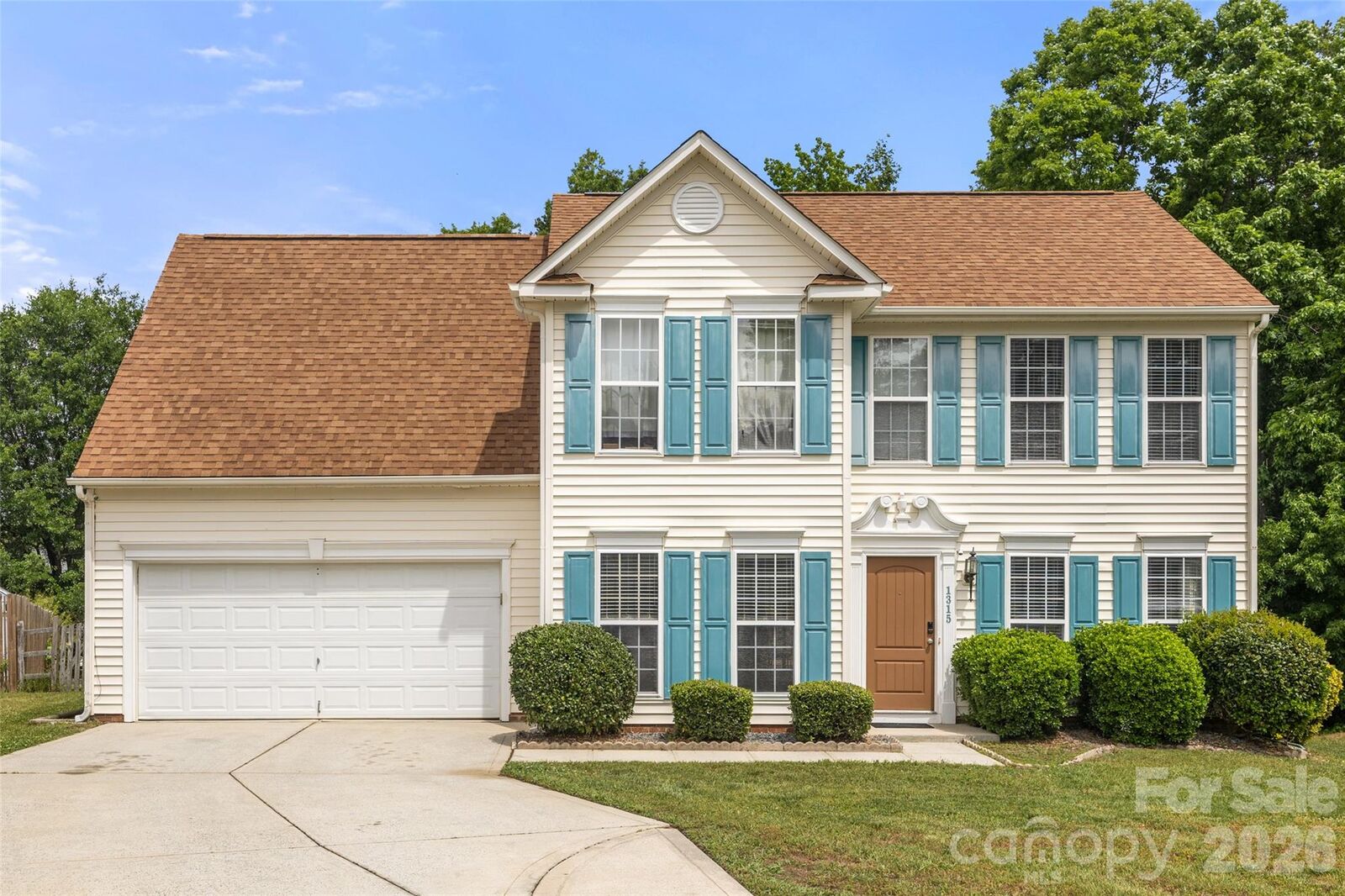 Property Photo:  1315 Red Tallen Court  NC 28214 