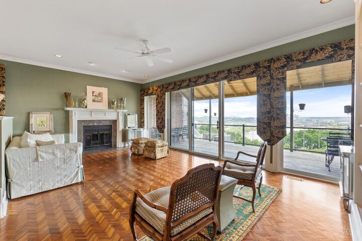 Property Photo:  382 Grand Avenue  OH 45205 