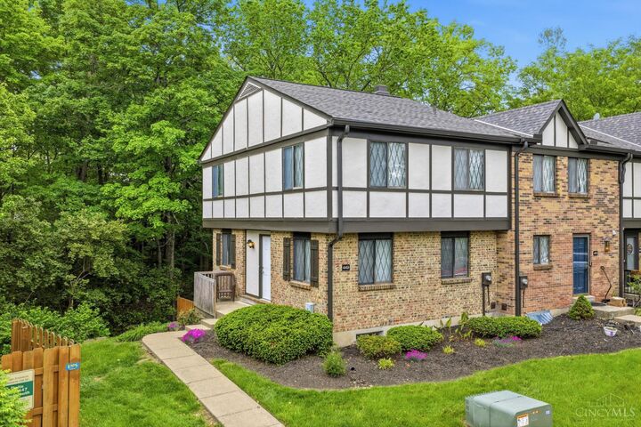 Property Photo: 449 Dartmouth Circle OH 45244