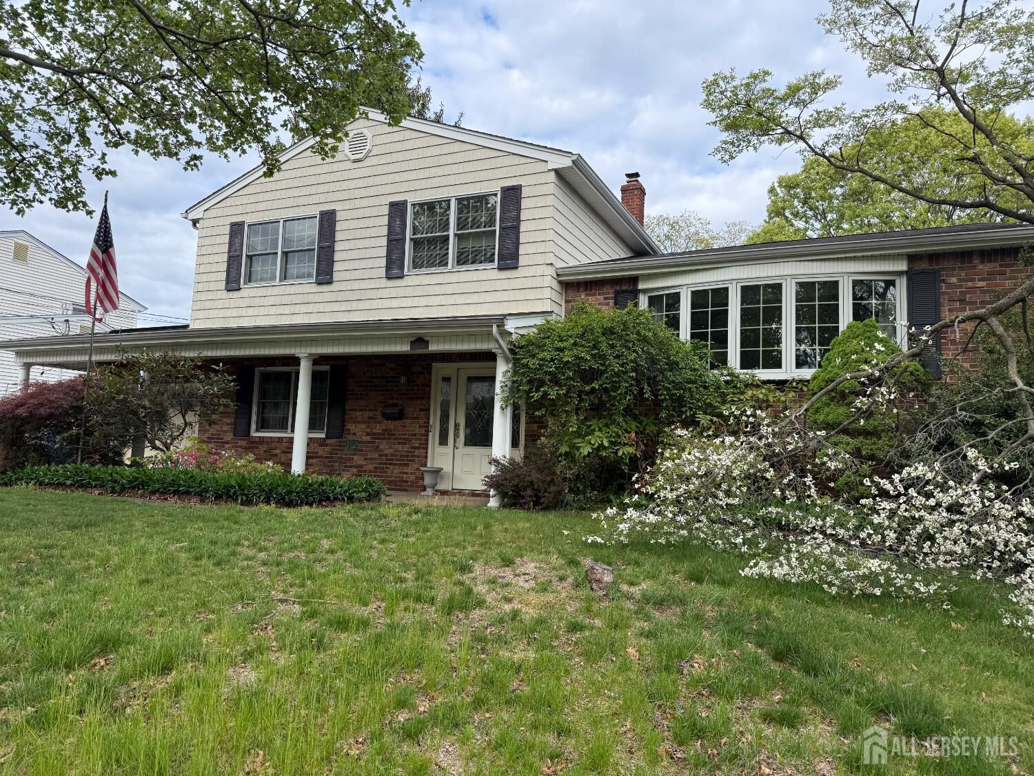 Property Photo:  211 Willett Avenue  NJ 08882 