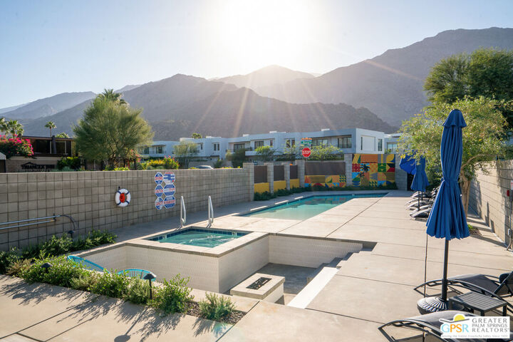 Property Photo:  588 E San Lorenzo Rd  CA 92264 