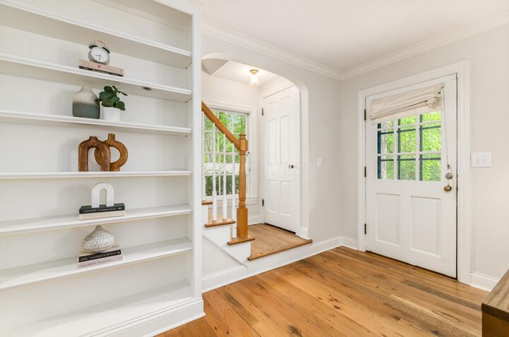 Property Photo:  697 Overbrook Drive  OH 43214 