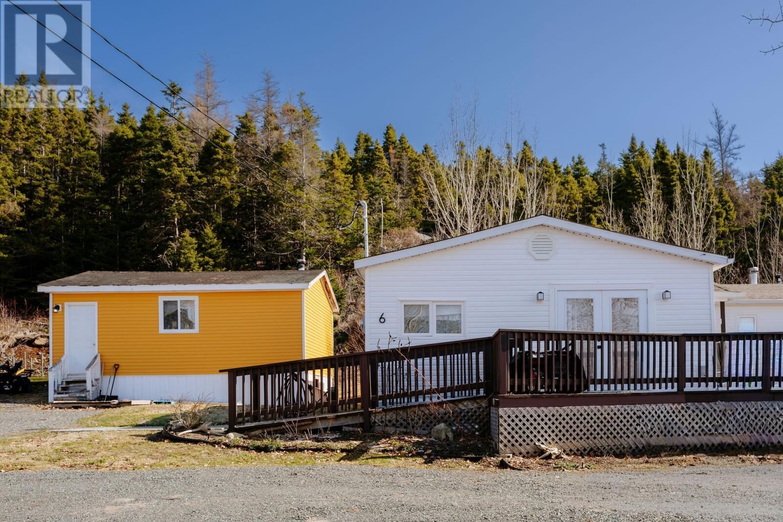 Property Photo:  6 Moss Road  NL A0G 1Z0 