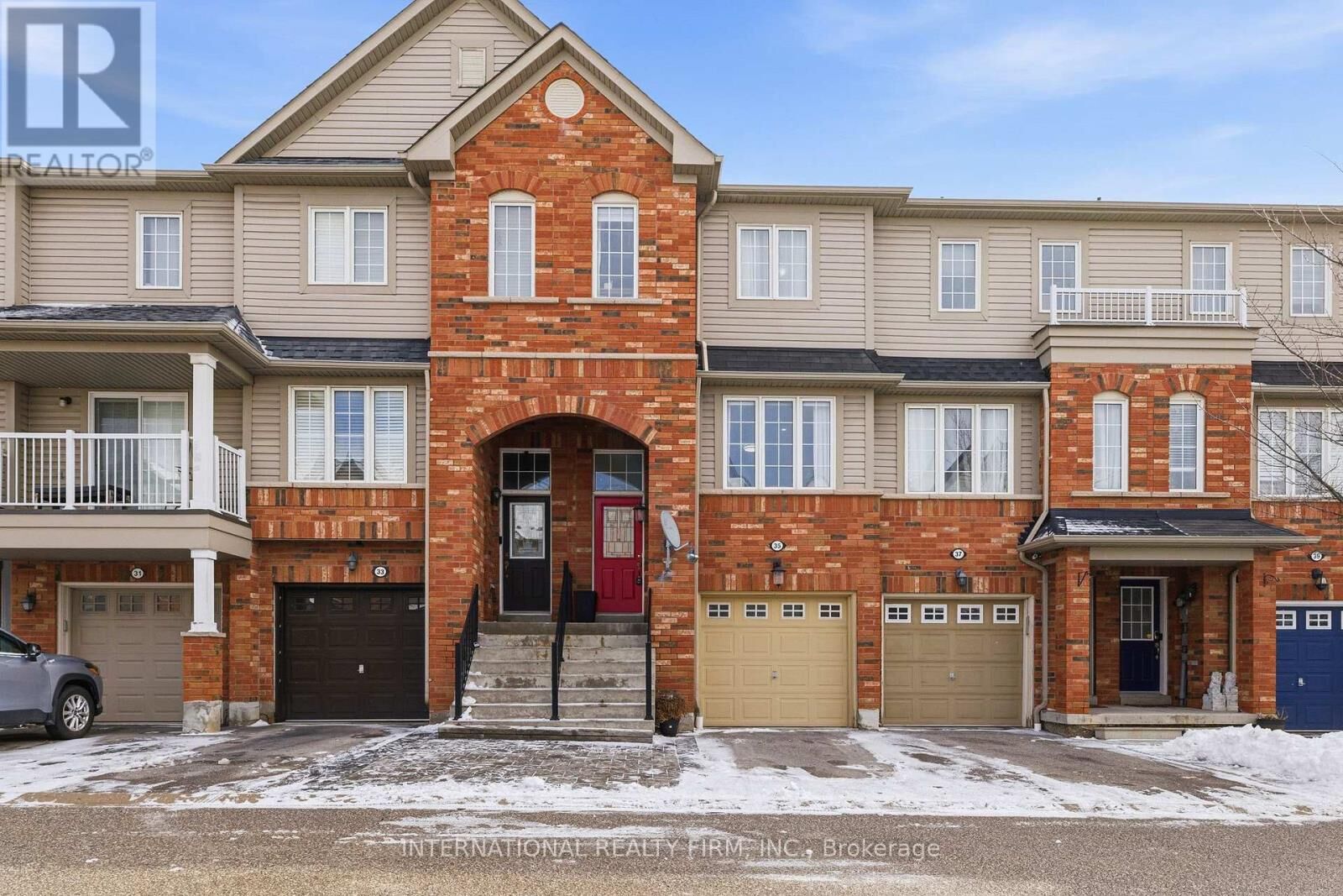 Property Photo: 35 Ventura Lane ON L1T 0C4