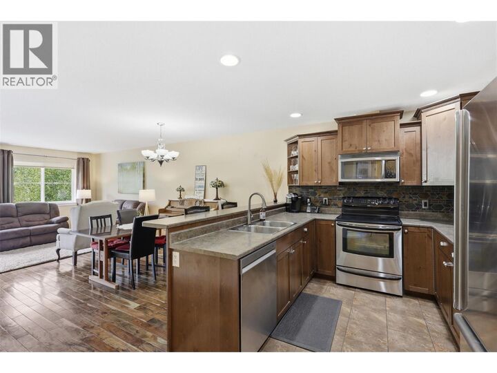 Property Photo:  930 Stagecoach Drive 5  BC V2B 0A9 