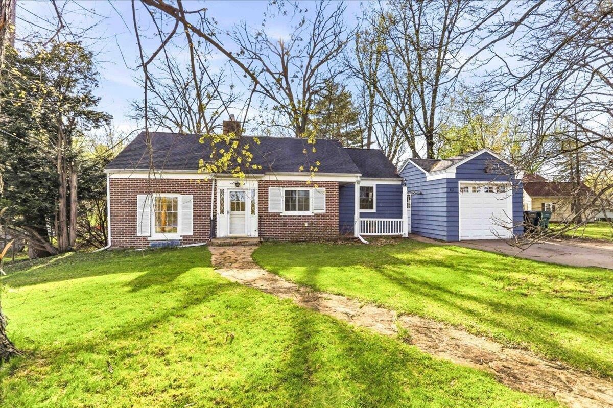 Property Photo:  812 Point Basse Avenue  WI 54457 