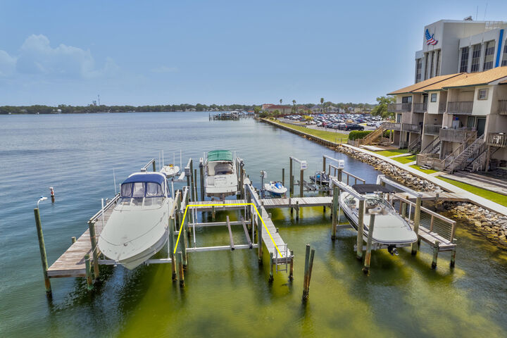 Property Photo:  810 Eglin Parkway 1  FL 32547 
