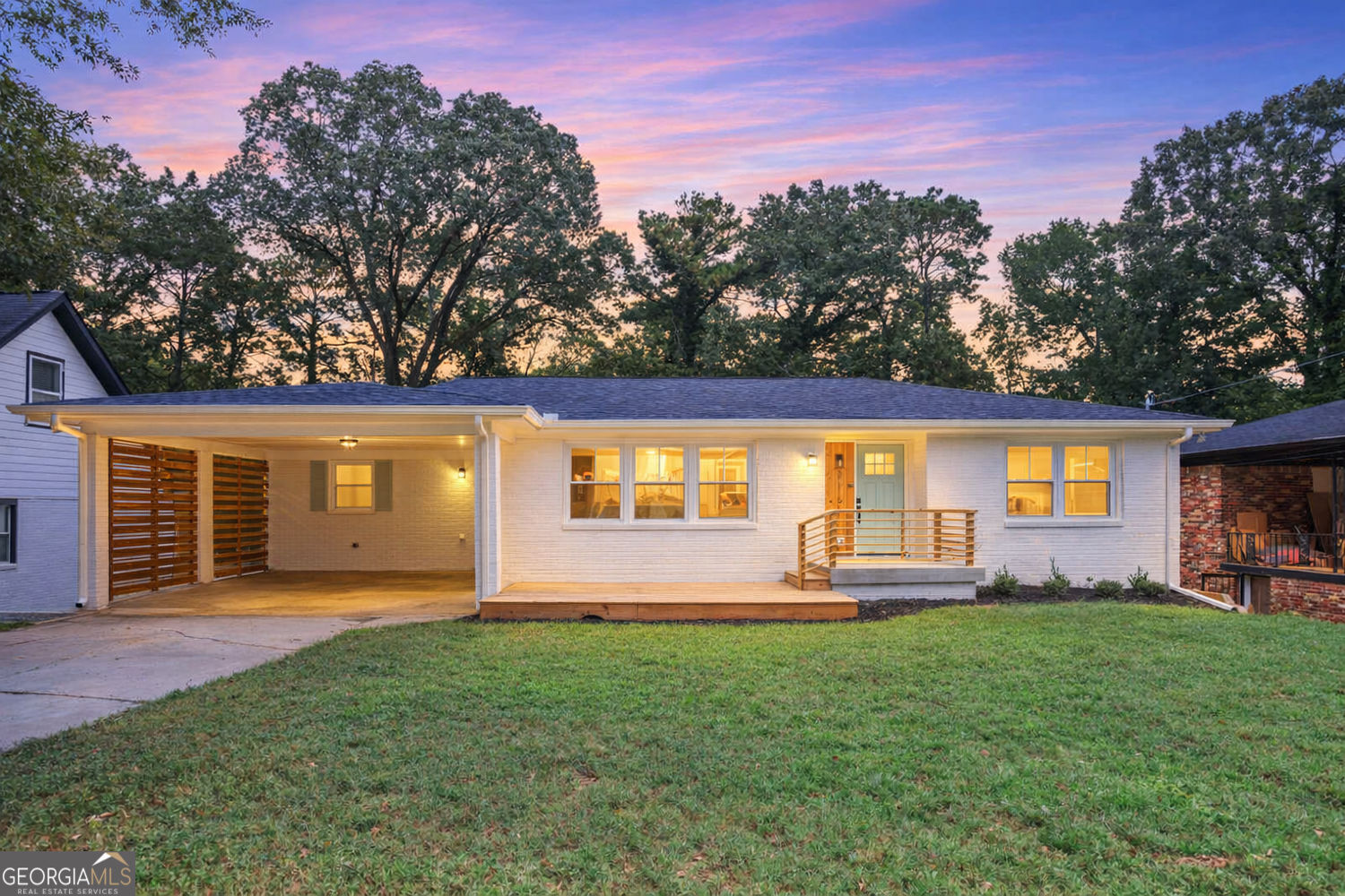 Property Photo:  2152 Edgemore  GA 30316 