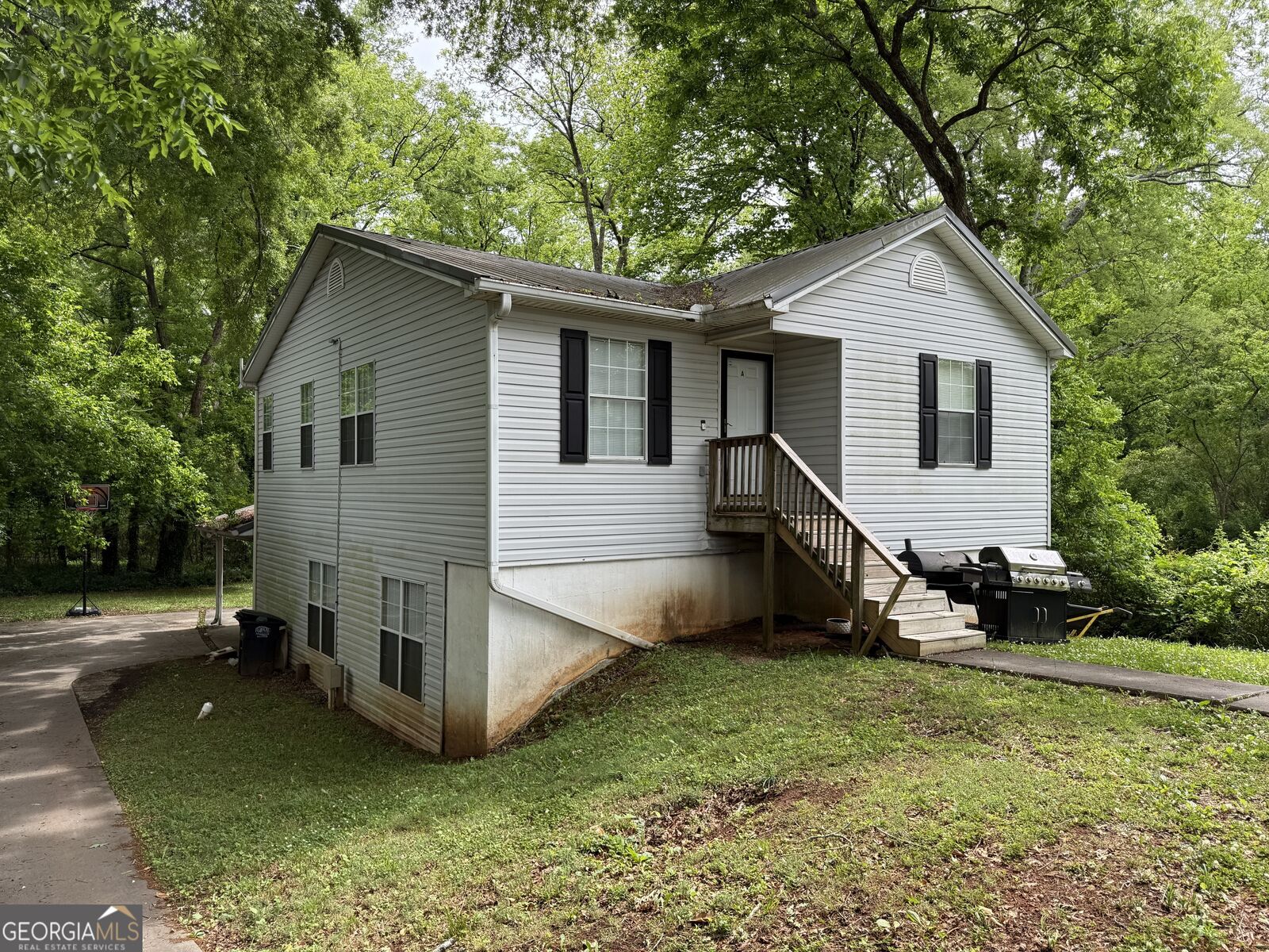Property Photo:  1300 Calhoun Avenue NE  GA 30161 
